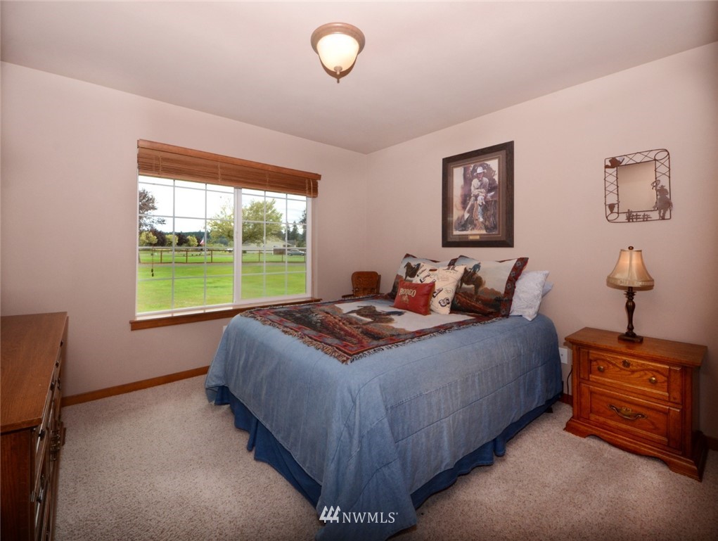 9416 James Road Southwest Rochester, WA 98579 - Photo 14 of 32