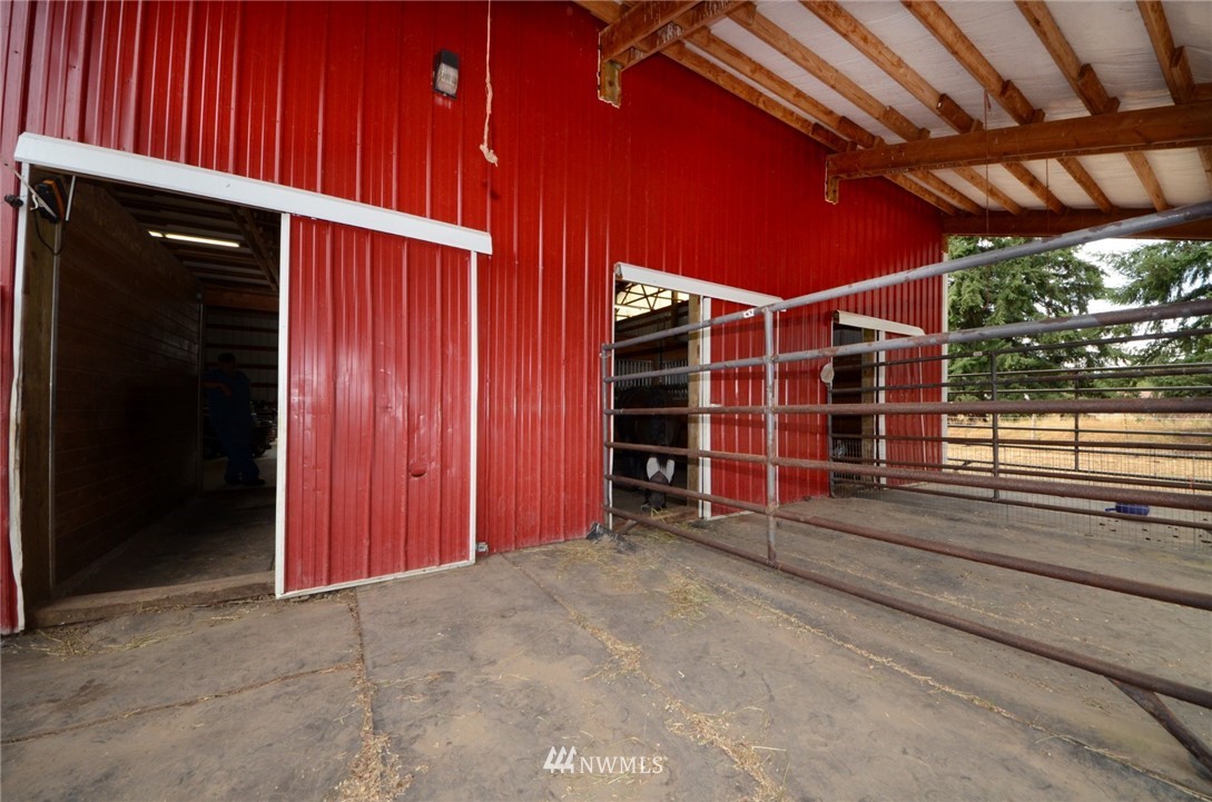 9416 James Road Southwest Rochester, WA 98579 - Photo 26 of 32