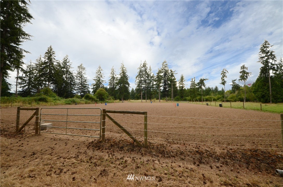 9416 James Road Southwest Rochester, WA 98579 - Photo 27 of 32