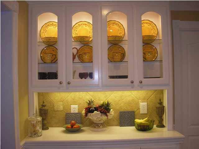 Glass front cabinets!