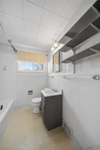 $179,000 | 309 Rebecca Street, Clay, NY 13212