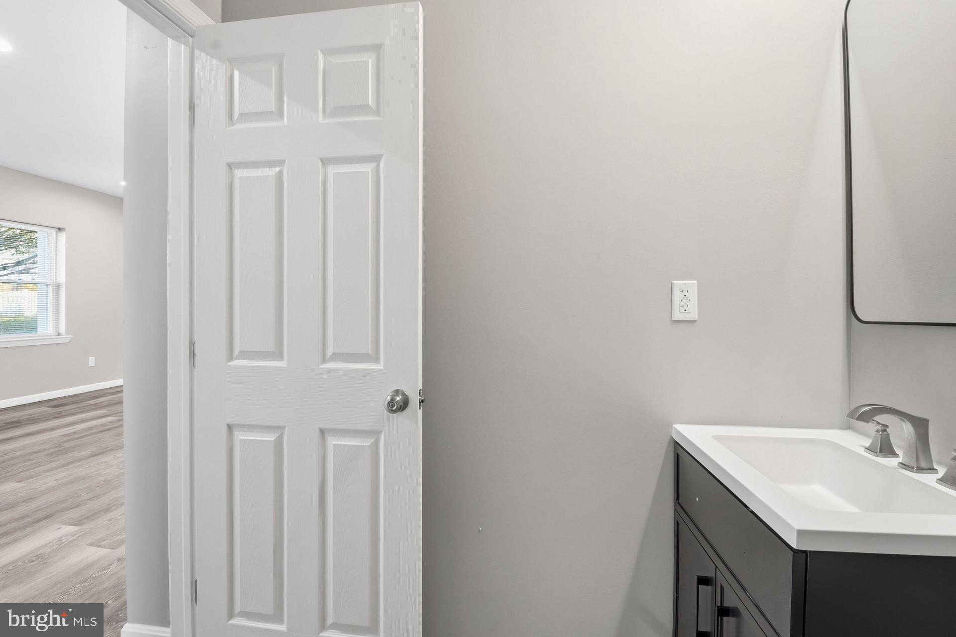 514 Maiden Choice Lane Catonsville, MD 21228 - Photo 9 of 28