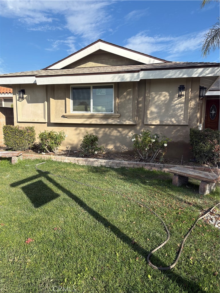 11862 Paseo Bonita Los Alamitos, CA 90720 - Photo 47 of 48 a front view of a house with garden