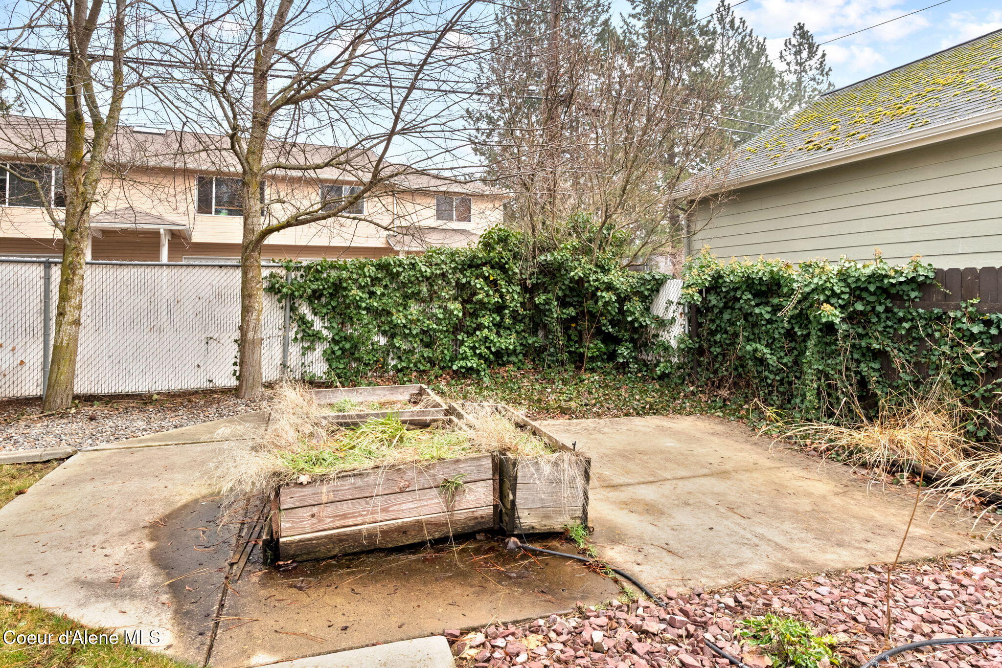 858 North Government Way Coeur D'Alene, ID 83814 - Photo 25 of 30 25-web-or-mls-858 N Government Wy-74