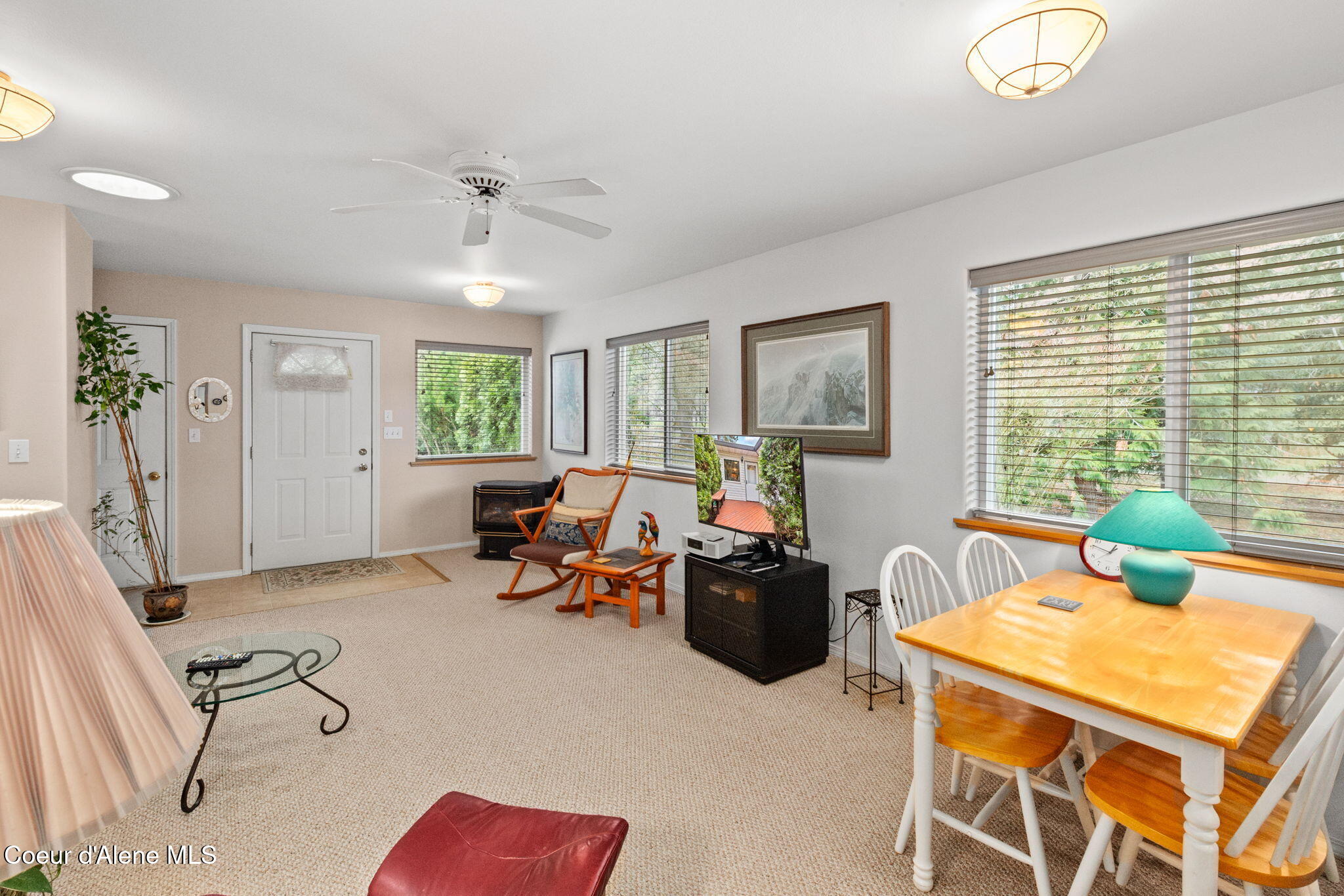 858 North Government Way Coeur D'Alene, ID 83814 - Photo 7 of 30 7-web-or-mls-858 N Government Wy-11