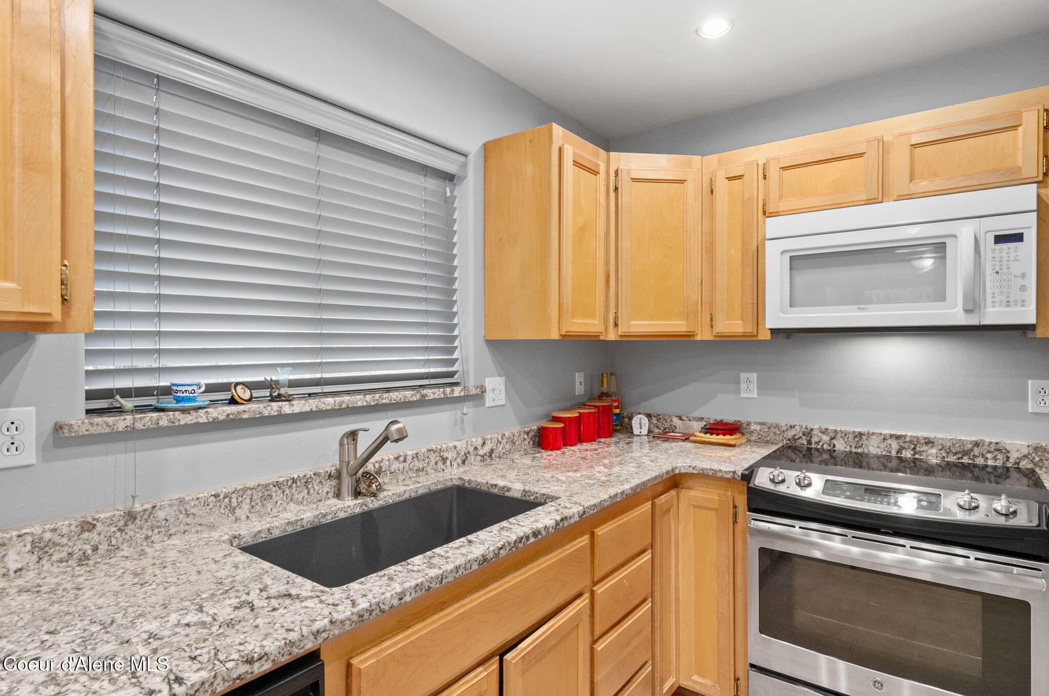 858 North Government Way Coeur D'Alene, ID 83814 - Photo 10 of 30 10-web-or-mls-858 N Government Wy-17