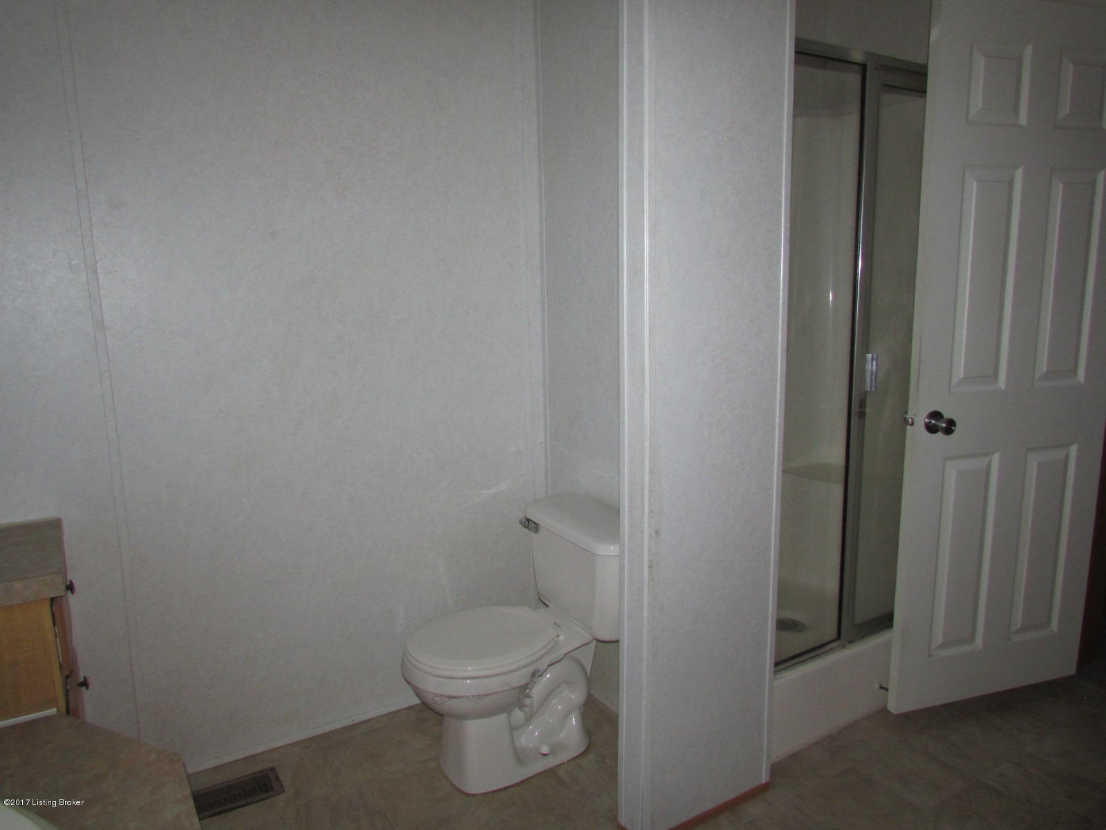 837 Constantine Road Cecilia, KY 42724 - Photo 3 of 13 bathroom 1