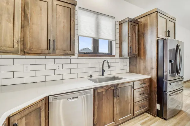 $400,000 | 1153 45th Avenue South, Moorhead, MN 56560