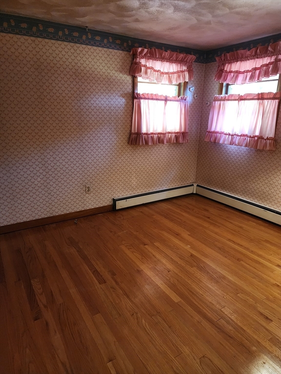 53 Holden Street Springfield, MA 01119 - Photo 9 of 14