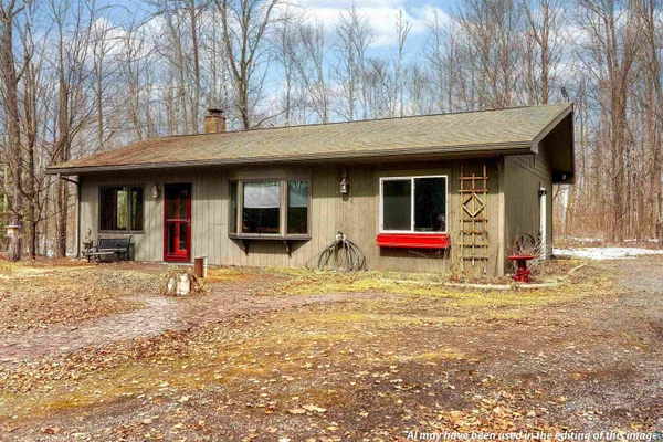 $258,500 | 6526 South County Road, Lake Nebagamon, WI 54849