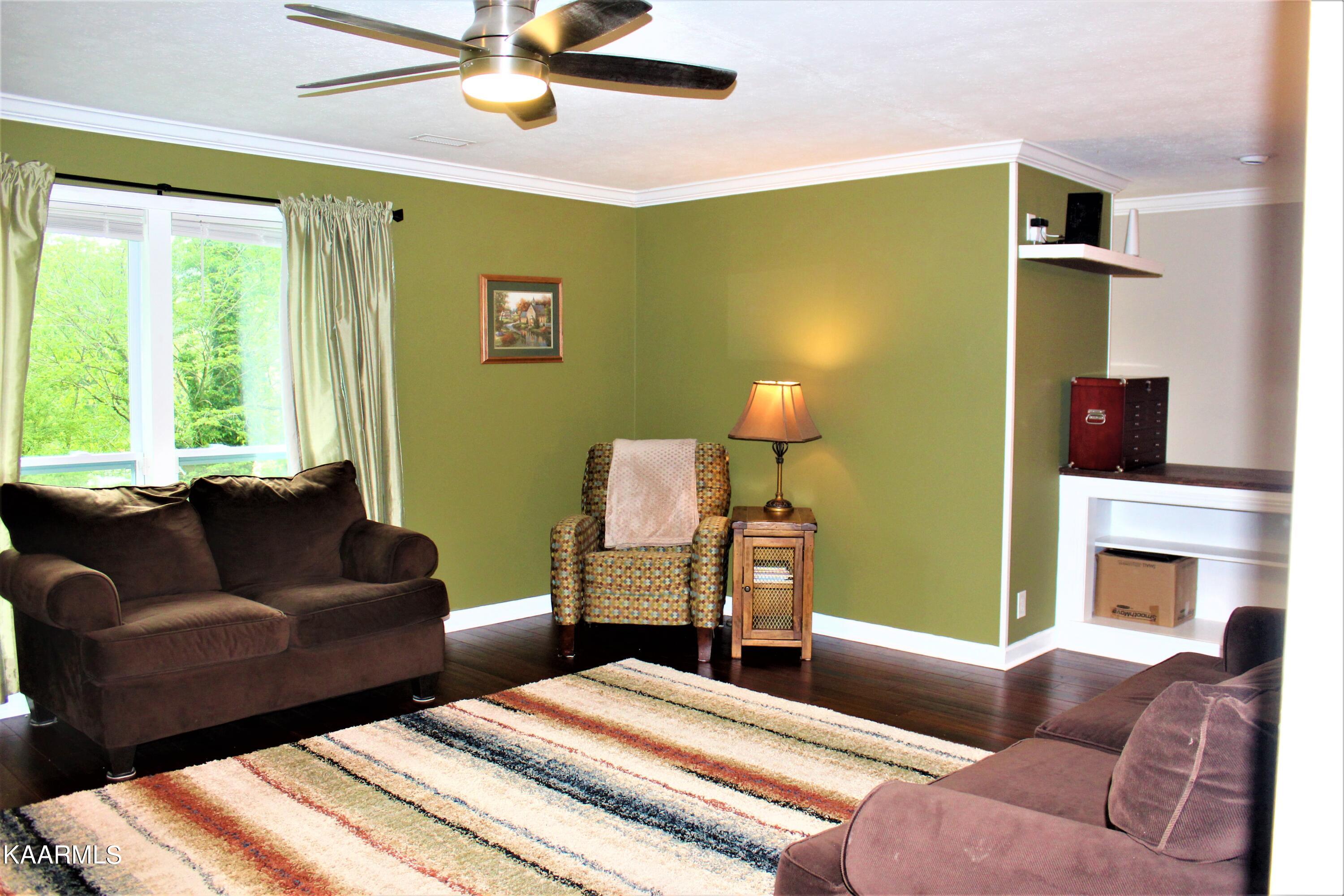 238 Pine Ridge Road Clinton, TN 37716 - Photo 8 of 53 IMG_7654 (2)
