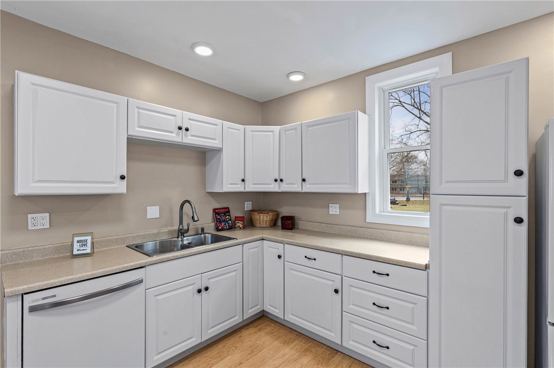 155 Cottage Street Rochester, NY 14608 - Photo 12 of 48