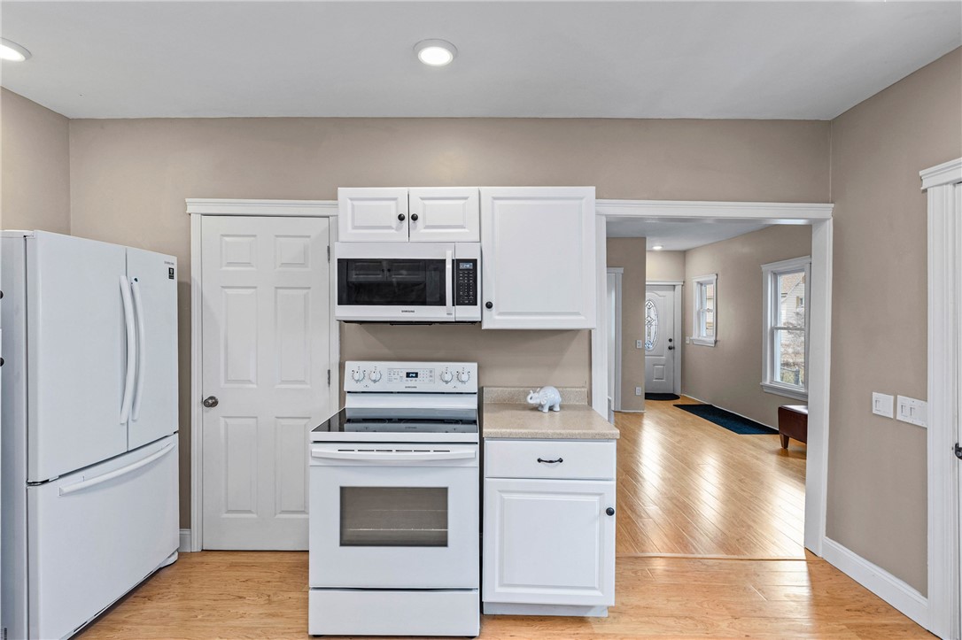 155 Cottage Street Rochester, NY 14608 - Photo 13 of 48