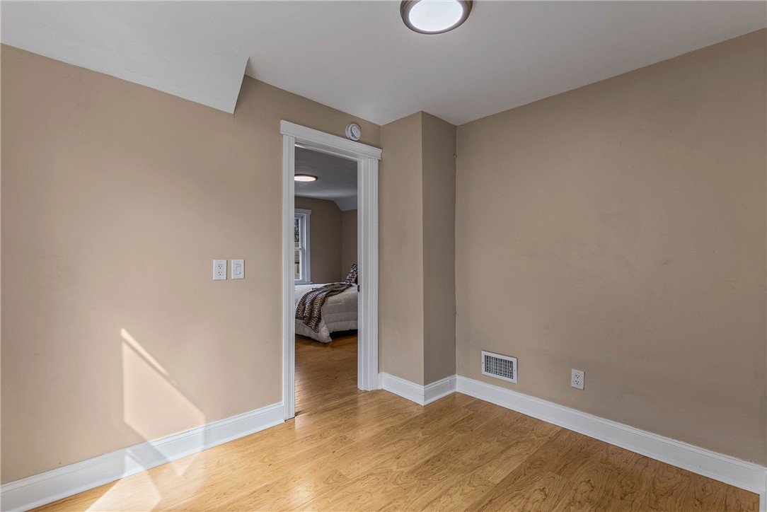 155 Cottage Street Rochester, NY 14608 - Photo 15 of 48