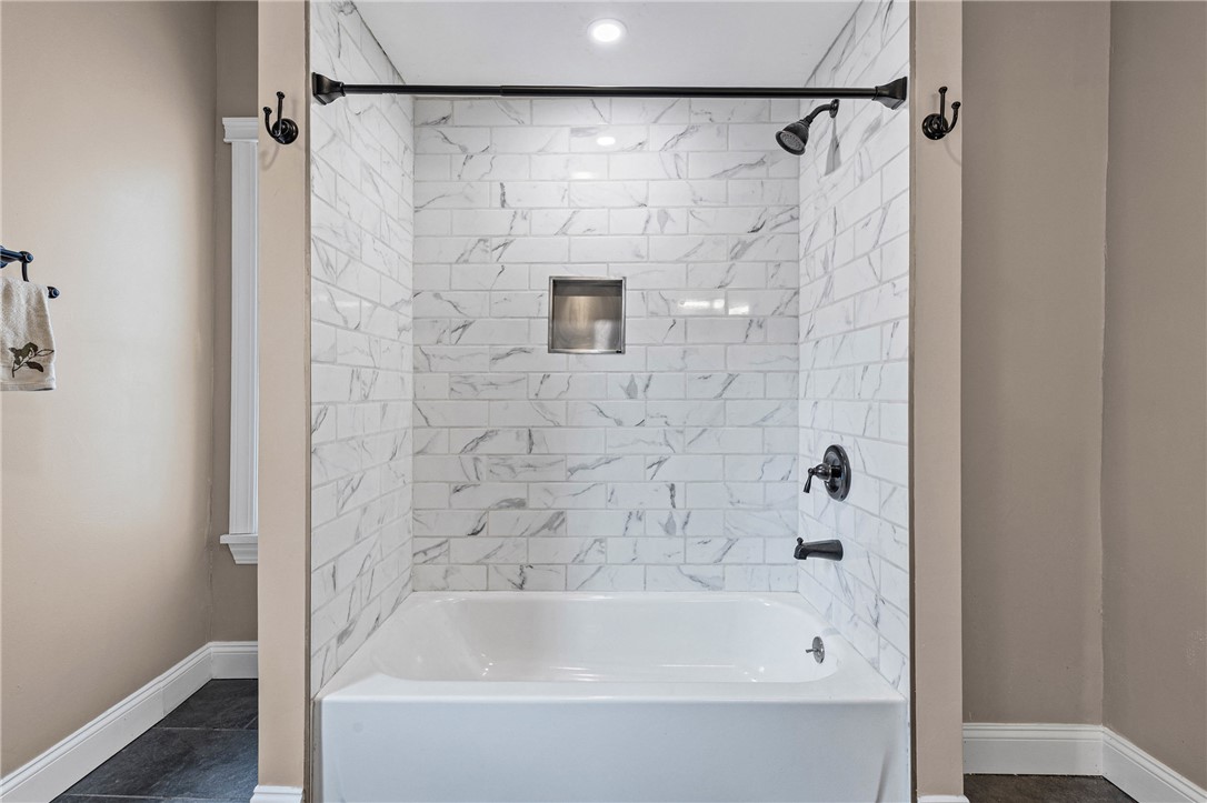 155 Cottage Street Rochester, NY 14608 - Photo 23 of 48