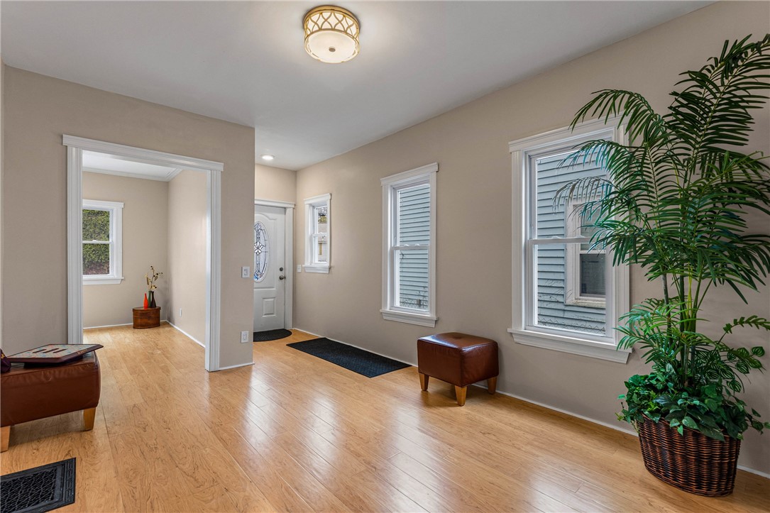 155 Cottage Street Rochester, NY 14608 - Photo 5 of 48