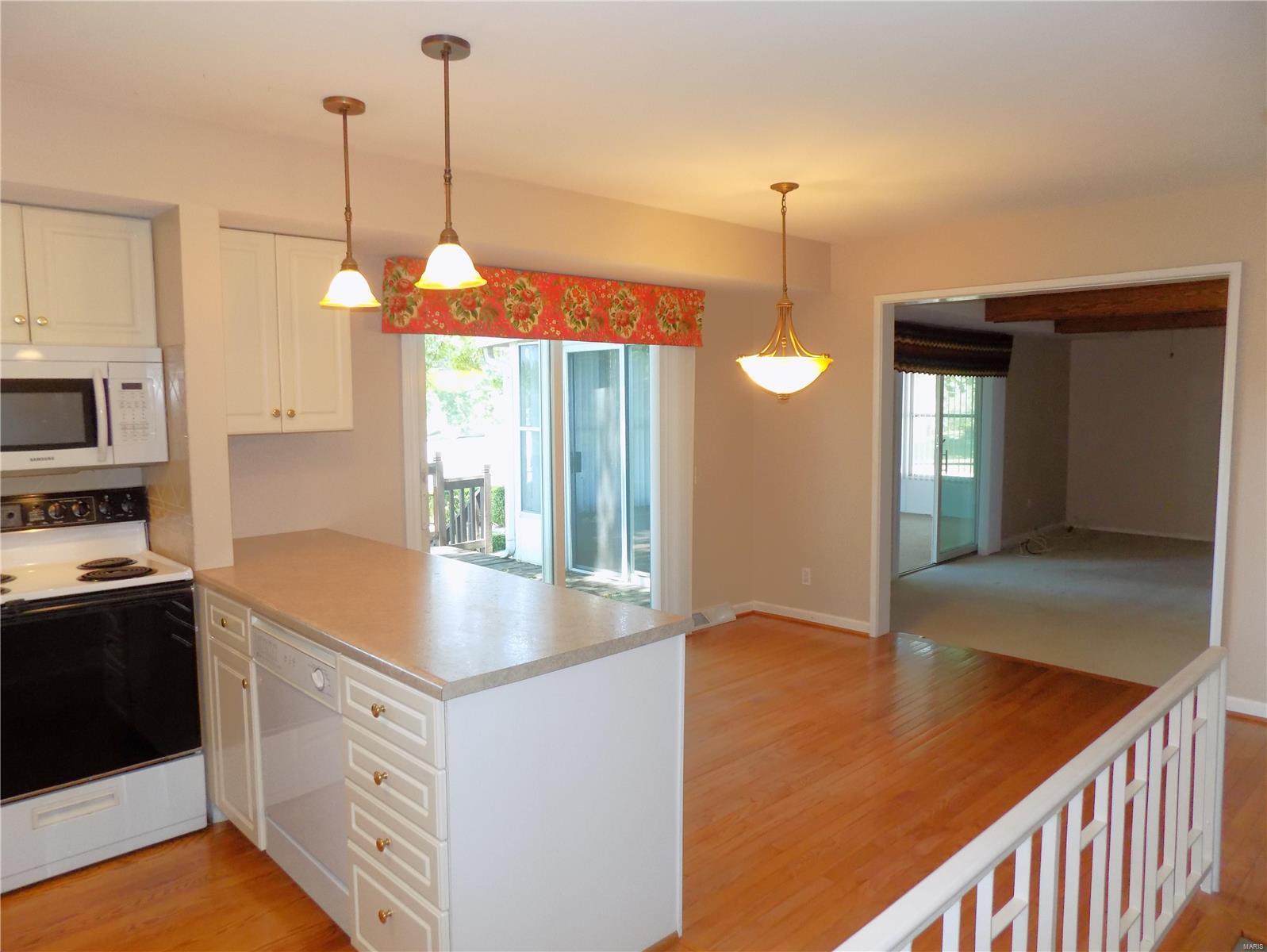 809 Delhurst Drive Manchester, MO 63021 - Photo 12 of 43 Gallery Image 12