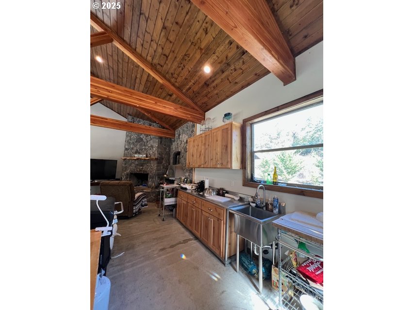 4696 Cow Creek Road Riddle, OR 97469 - Photo 22 of 46