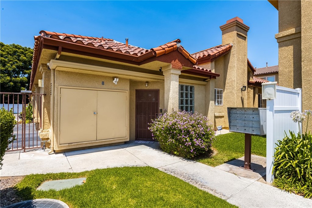 3335 West Ball Road, Unit 107 Anaheim, CA 92804 - Photo 1 of 1 Gallery Image 1