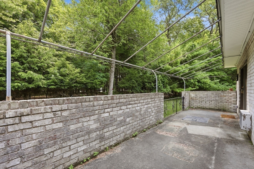 155 Porter Lake Drive, Unit 155 Springfield, MA 01106 - Photo 28 of 36