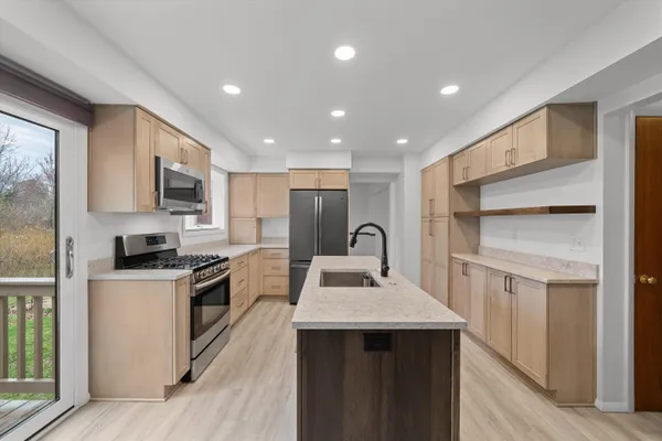 $345,000 | 100 Fairhills Drive, Ypsilanti, MI 48197