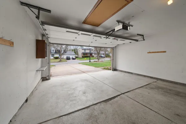 $345,000 | 100 Fairhills Drive, Ypsilanti, MI 48197