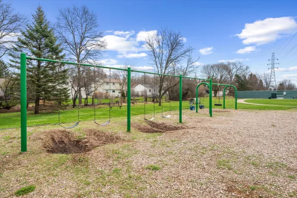 $345,000 | 100 Fairhills Drive, Ypsilanti, MI 48197