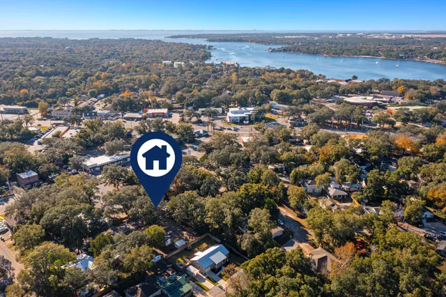 $370,000 | 710 Powell Drive, Niceville, FL 32578