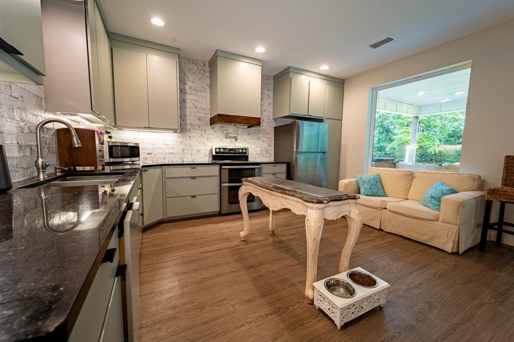 781 Berlin Road Dothan, AL 36301 - Photo 8 of 51