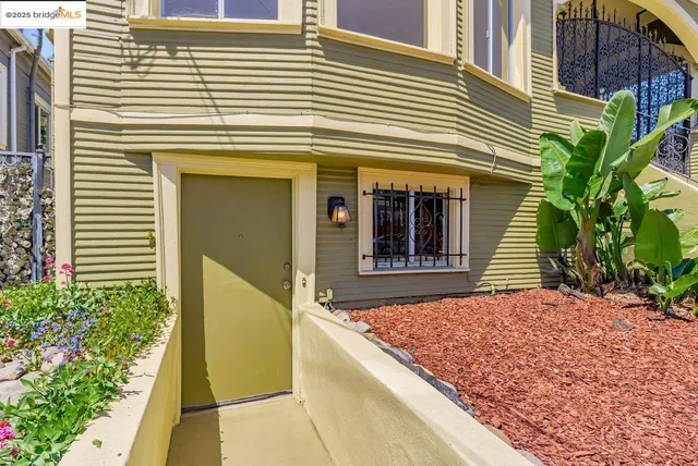$799,000 | 806 54th Street, Oakland, CA 94608