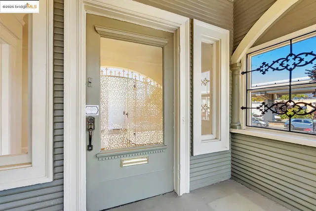 $799,000 | 806 54th Street, Oakland, CA 94608