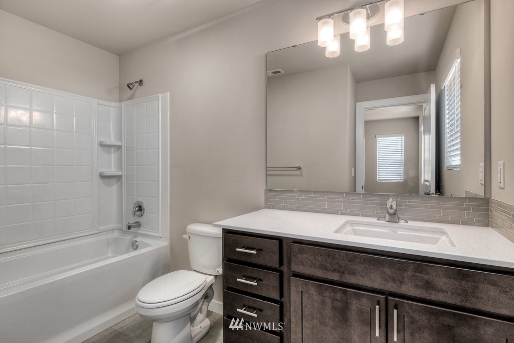 19414 35th Drive Southeast, Unit 40 Bothell, WA 98012 - Photo 13 of 19 Gallery Image 13