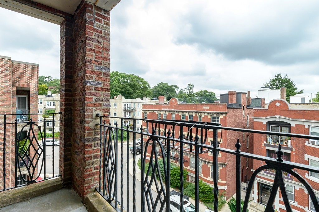 48 Strathmore Road, Unit 41 Boston, MA 02135 - Photo 9 of 16 Gallery Image 9