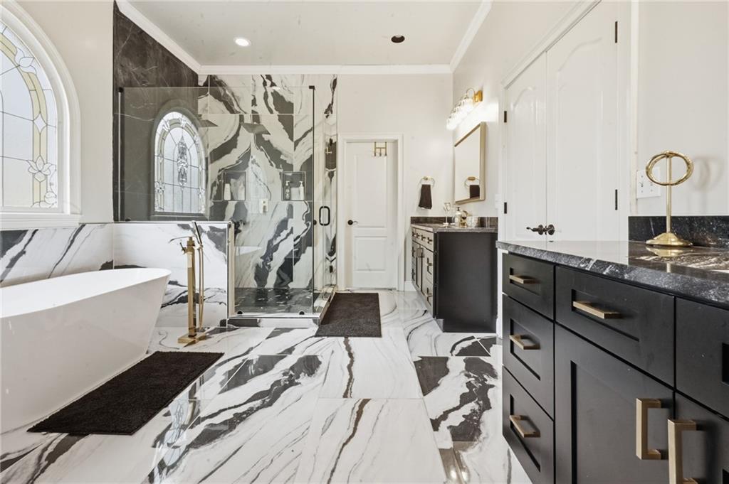 4670 Hamden Forest Drive Southwest Atlanta, GA 30331 - Photo 21 of 68 a view of a kitchen with a sink and cabinets