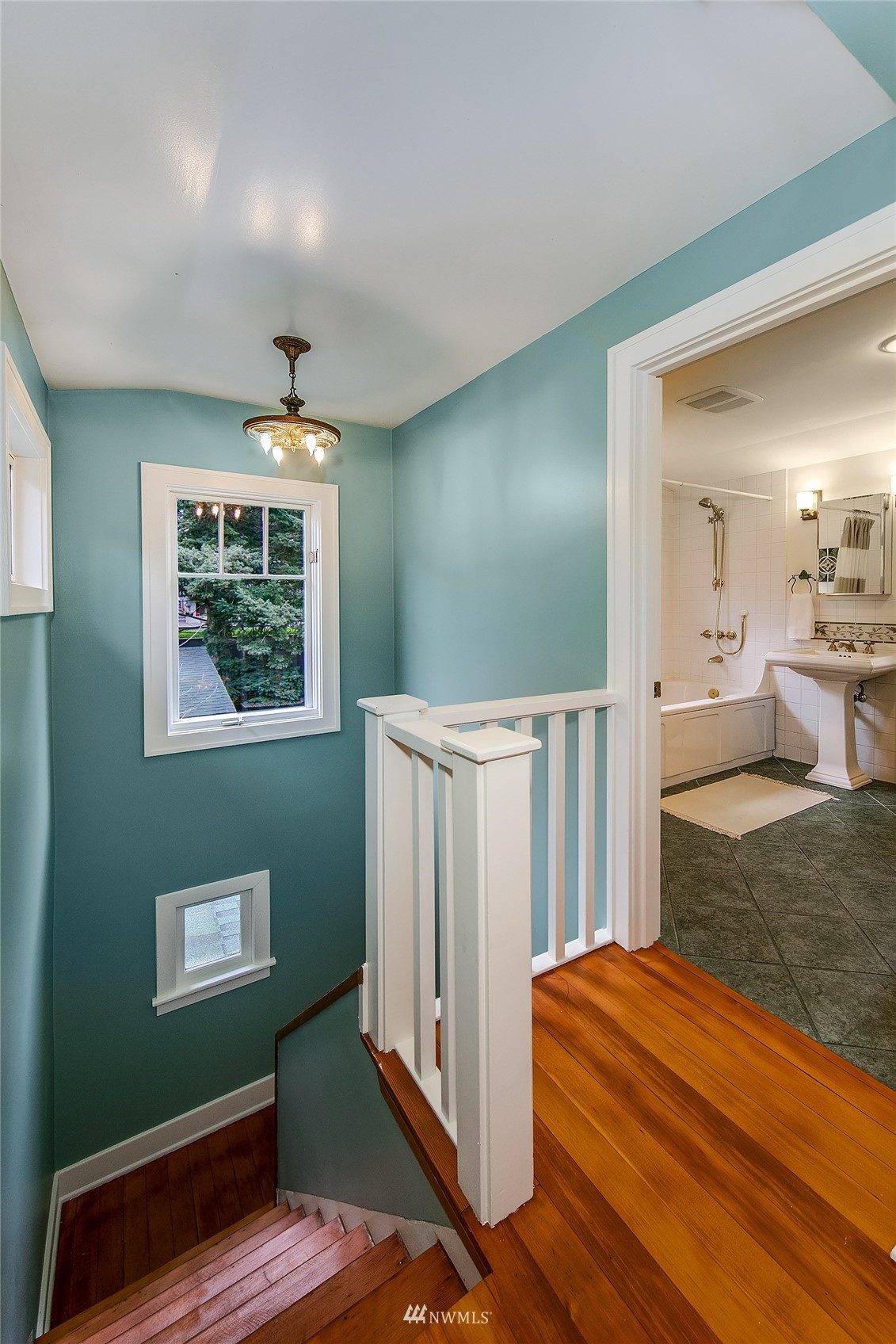112 North 40th Street Seattle, WA 98103 - Photo 18 of 40