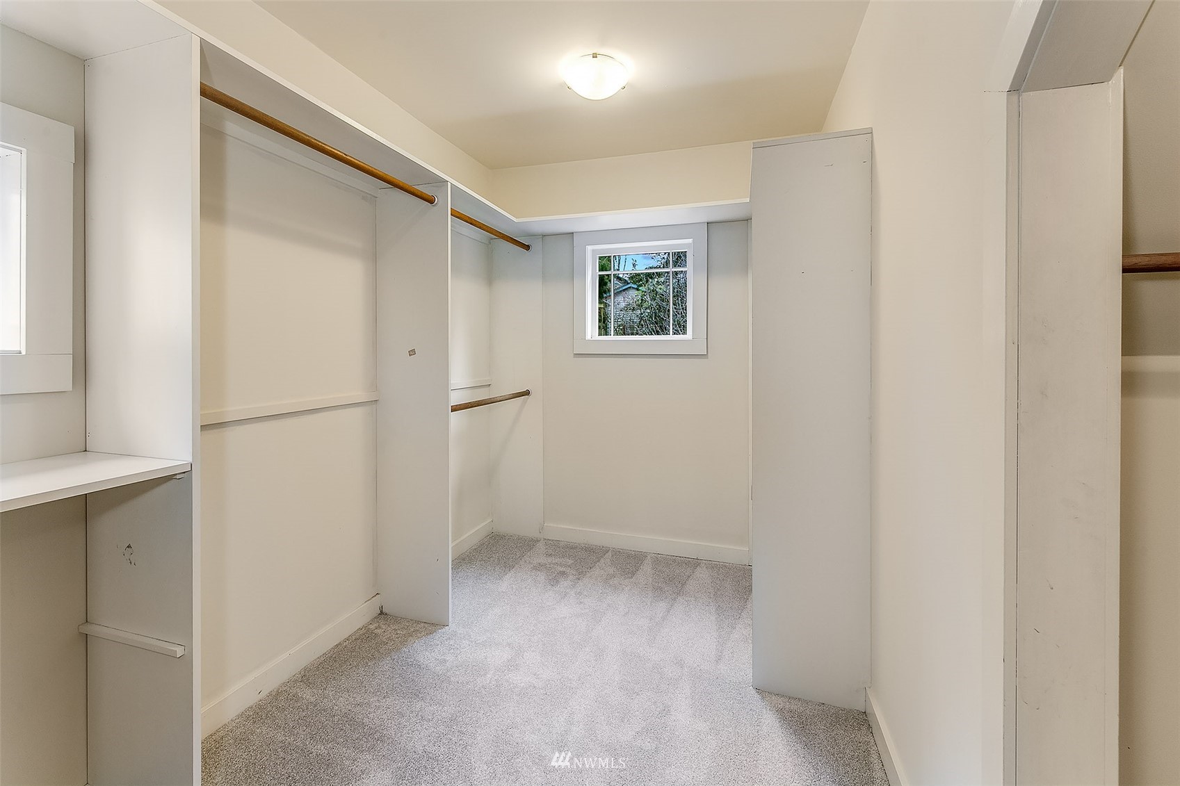 112 North 40th Street Seattle, WA 98103 - Photo 21 of 40