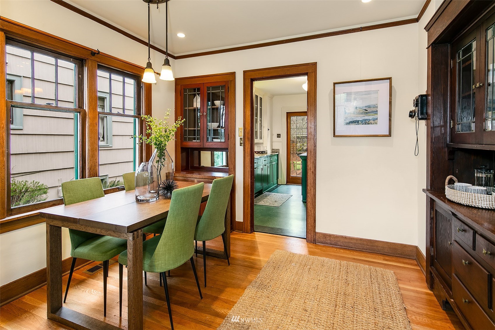 112 North 40th Street Seattle, WA 98103 - Photo 7 of 40