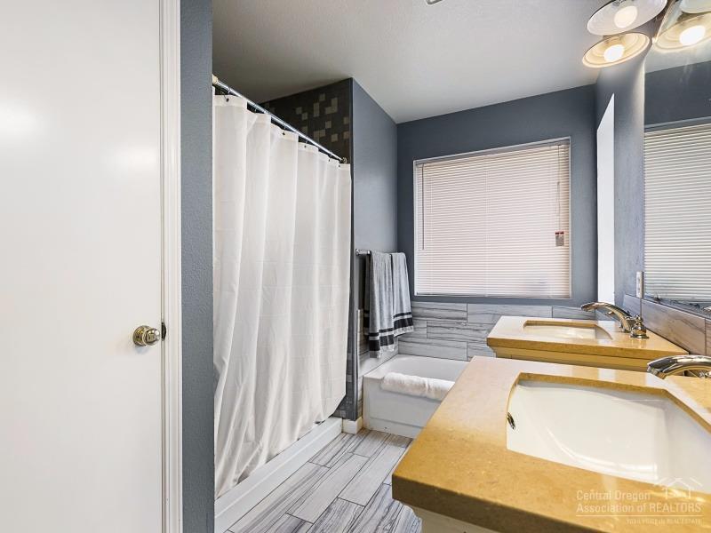59898 Navajo Road Bend, OR 97702 - Photo 17 of 25 Additional Photo