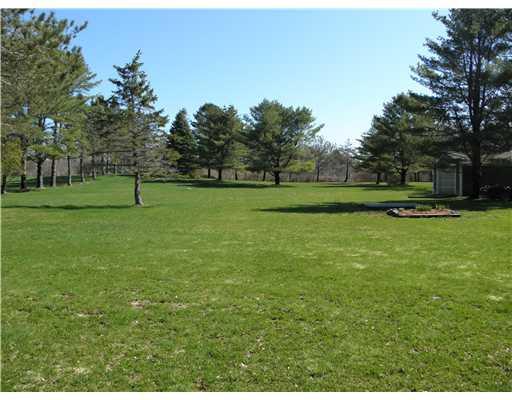 16 Samoset Road Rockland, ME 04841 - Photo 4 of 13 Yard/Garden.