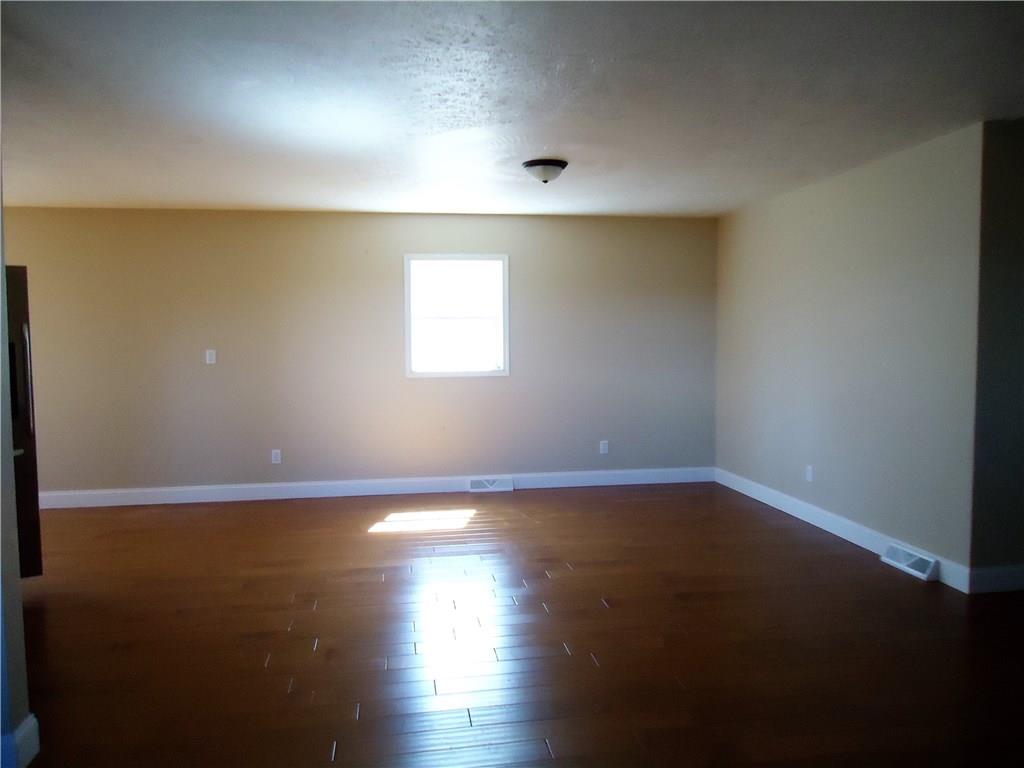 221 Ferraro Road Kittanning, PA 16201 - Photo 6 of 22 Gallery Image 6