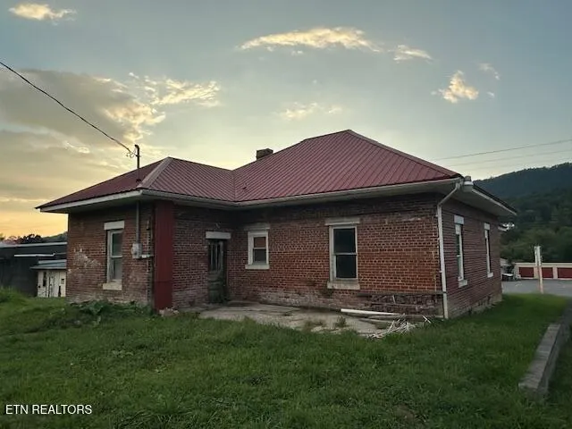 $65,000 | 6148 Dr Thomas Walker Road, Rose Hill, VA 24281