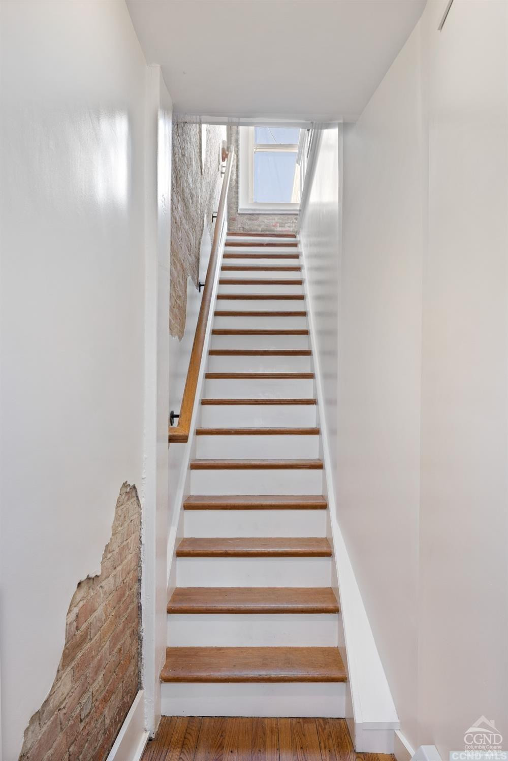 237 Warren Street Hudson, NY 12534 - Photo 11 of 39 a view of entryway