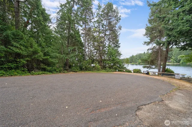 $250,000 | 10718 Trout Place West, Anderson Island, WA 98303