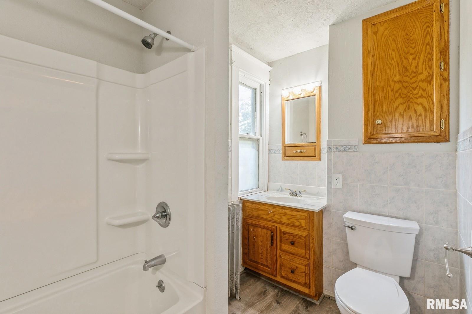 1205 3rd Street, Unit A Moline, IL 61265 - Photo 25 of 35 Gallery Image 25