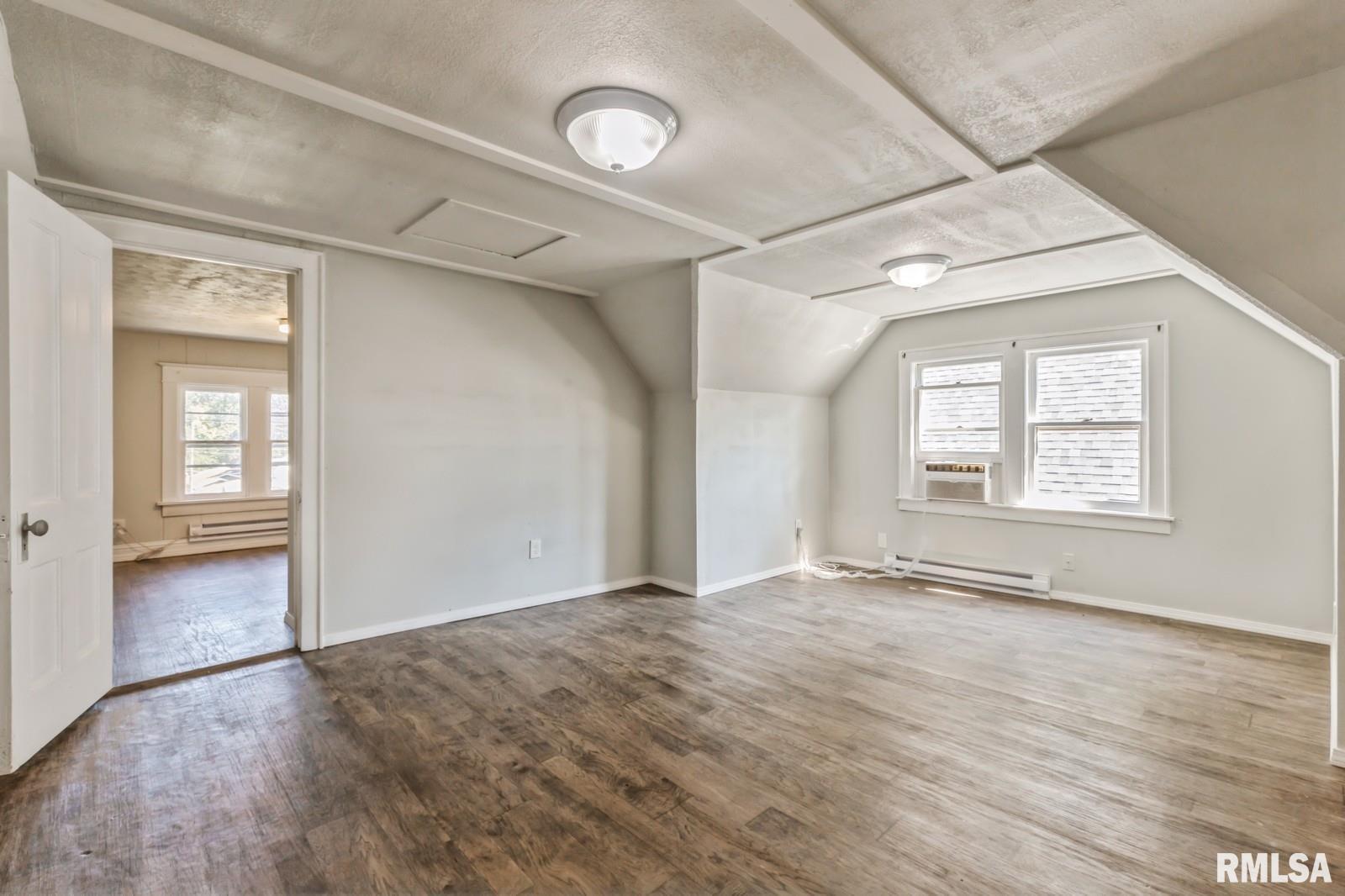 1205 3rd Street, Unit A Moline, IL 61265 - Photo 27 of 35 Gallery Image 27