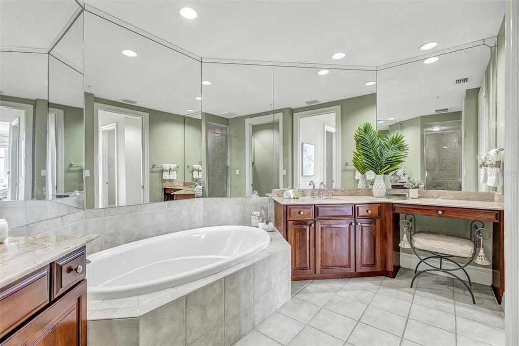 140 Riviera Dunes Way, Unit 701 Palmetto, FL 34221 - Photo 13 of 42