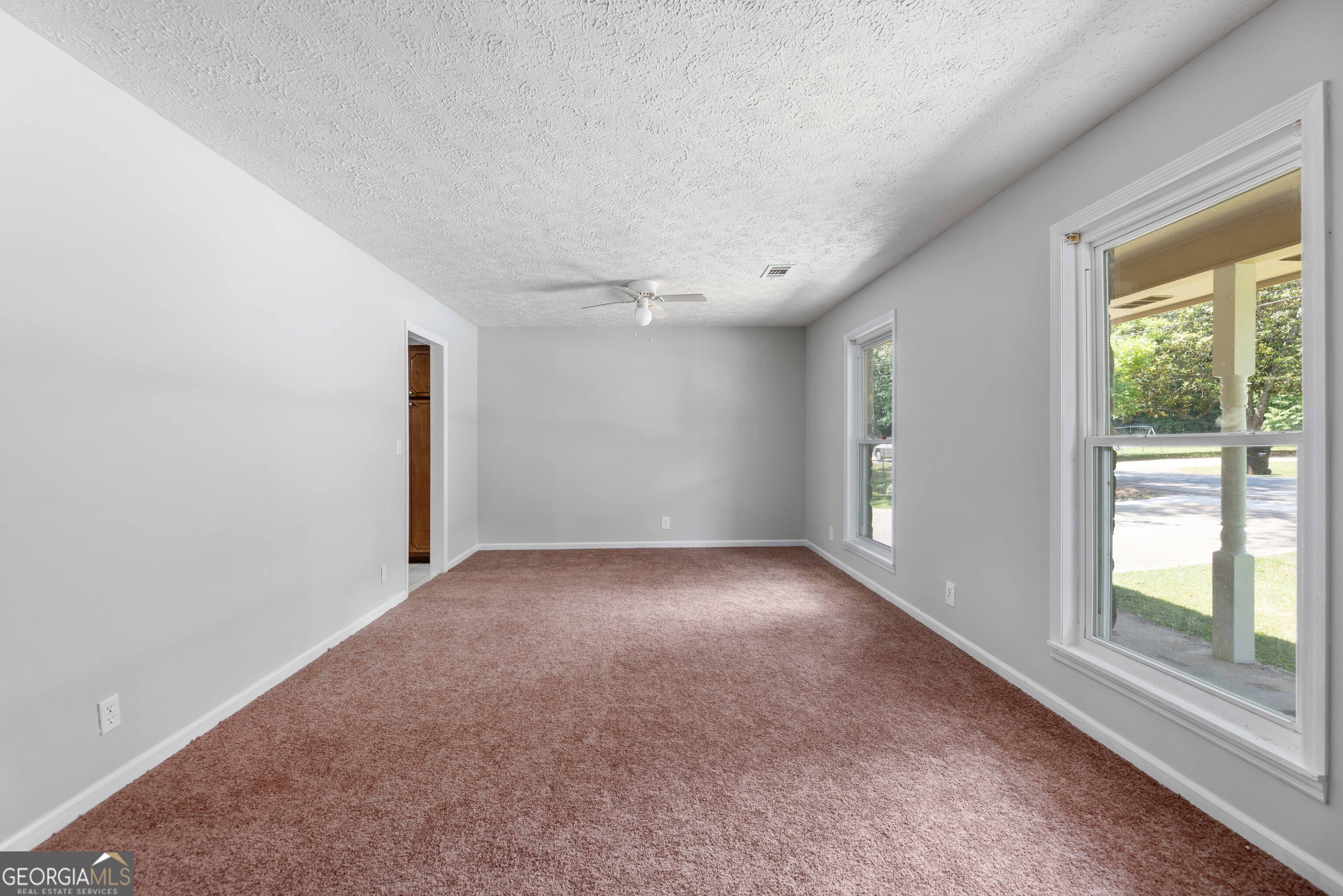 604 Pear Street West Point, GA 31833 - Photo 3 of 30