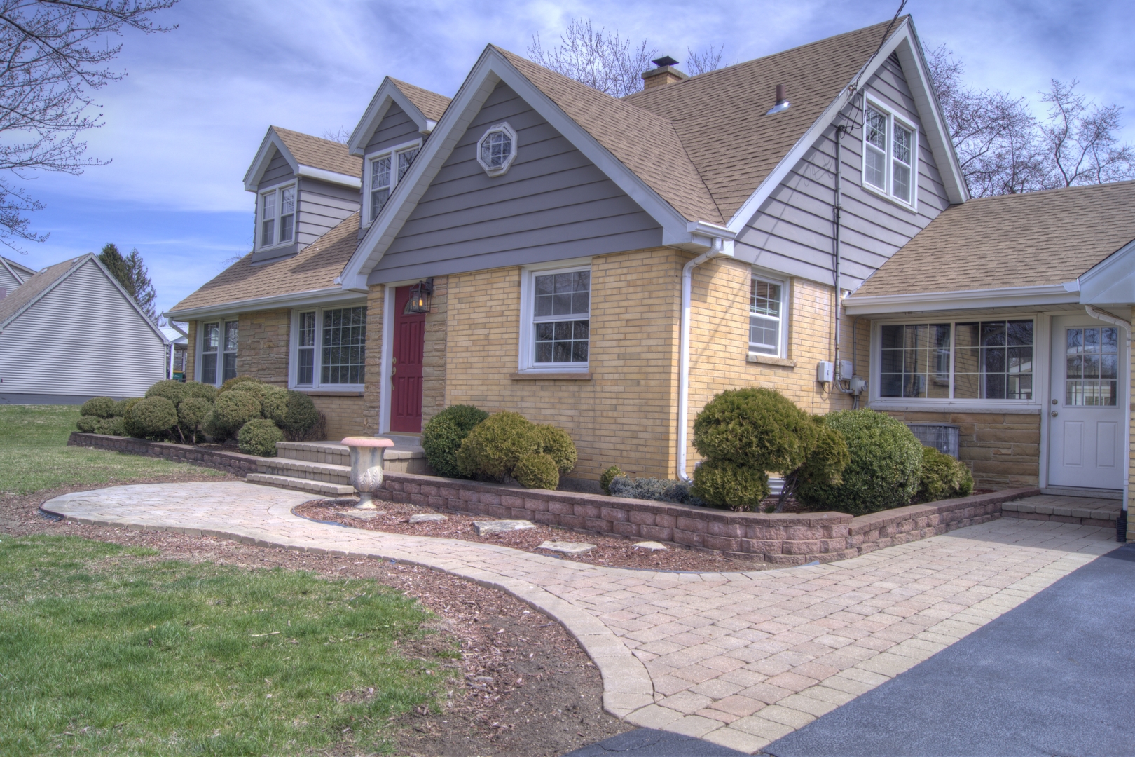 S657 Wynwood Road Winfield, IL 60190 - Photo 2 of 15