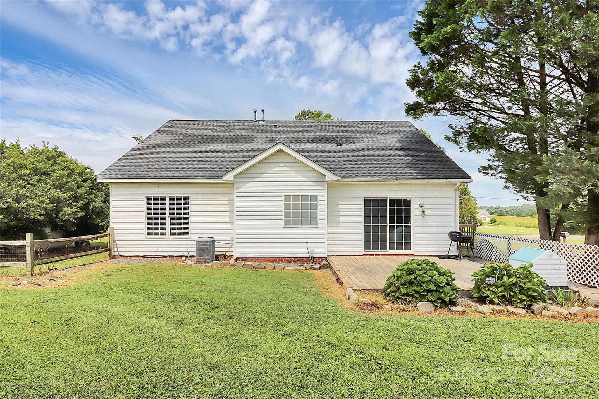 6812 Sugar And Wine Road Monroe, NC 28110 - Photo 7 of 39 Gallery Image 7