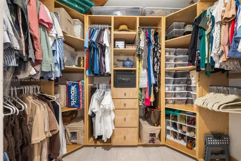a view of walk in closet